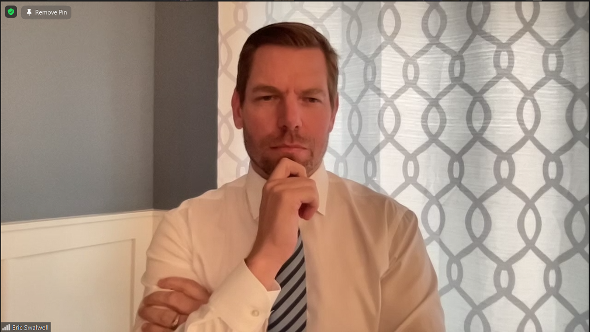 Swalwell Meeting Yields Lukewarm Response